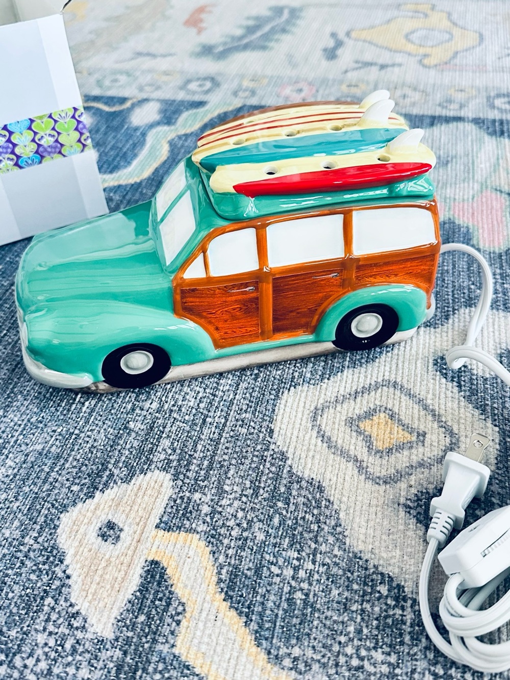 Scentsy Coastal Cruiser Wax Warmer Retired Vintage Woody Surf Car NIB